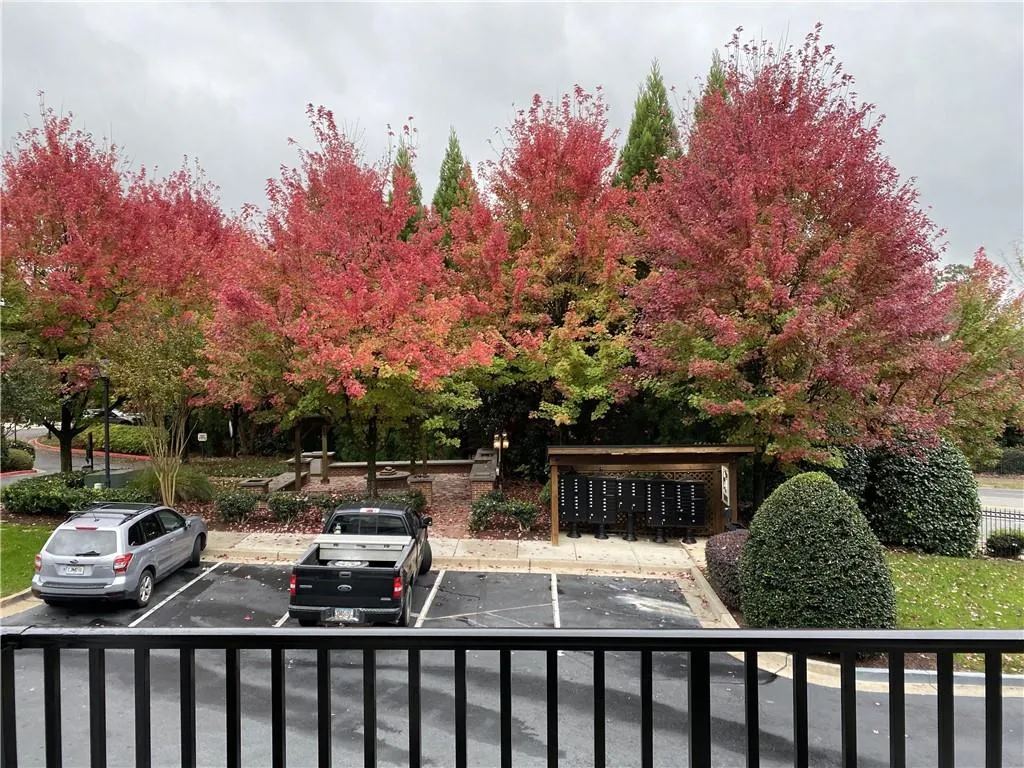 240 Le Gran Bend, Atlanta, Georgia 30328, 2 Bedrooms Bedrooms, ,2 BathroomsBathrooms,Residential,Sold,240 Le Gran Bend,7166974