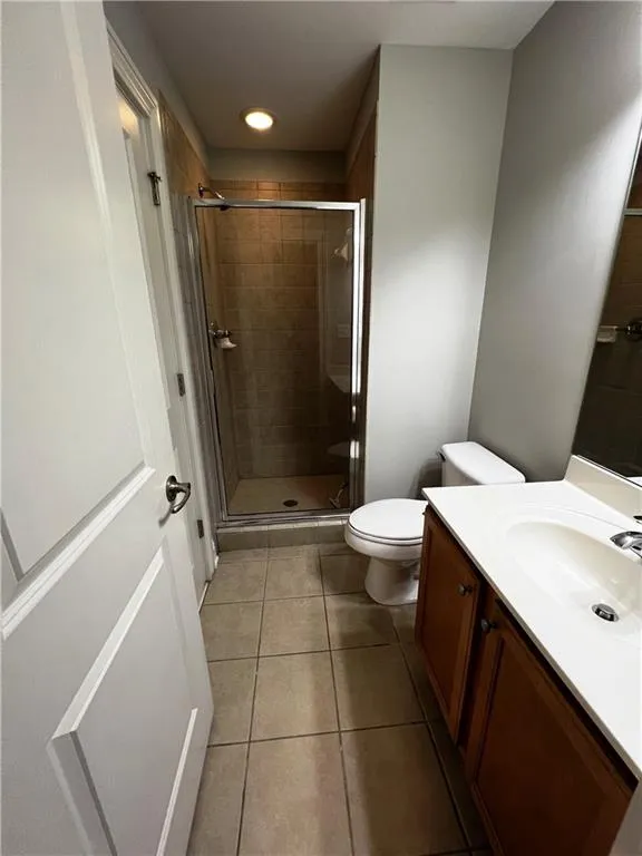 240 Le Gran Bend, Atlanta, Georgia 30328, 2 Bedrooms Bedrooms, ,2 BathroomsBathrooms,Residential,Sold,240 Le Gran Bend,7166974