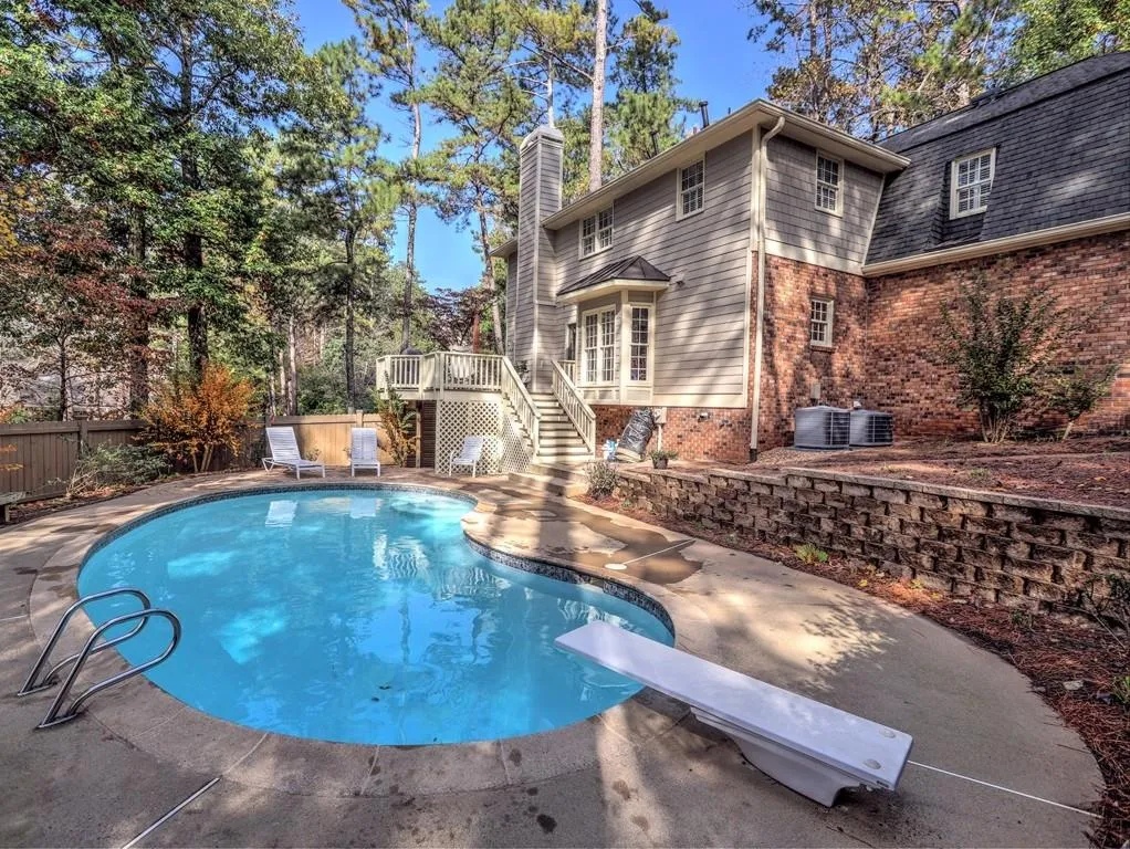 390 Stone Mill Trail, Sandy Springs, Georgia 30328, 4 Bedrooms Bedrooms, ,2 BathroomsBathrooms,Residential,Sold,390 Stone Mill Trail,6099781