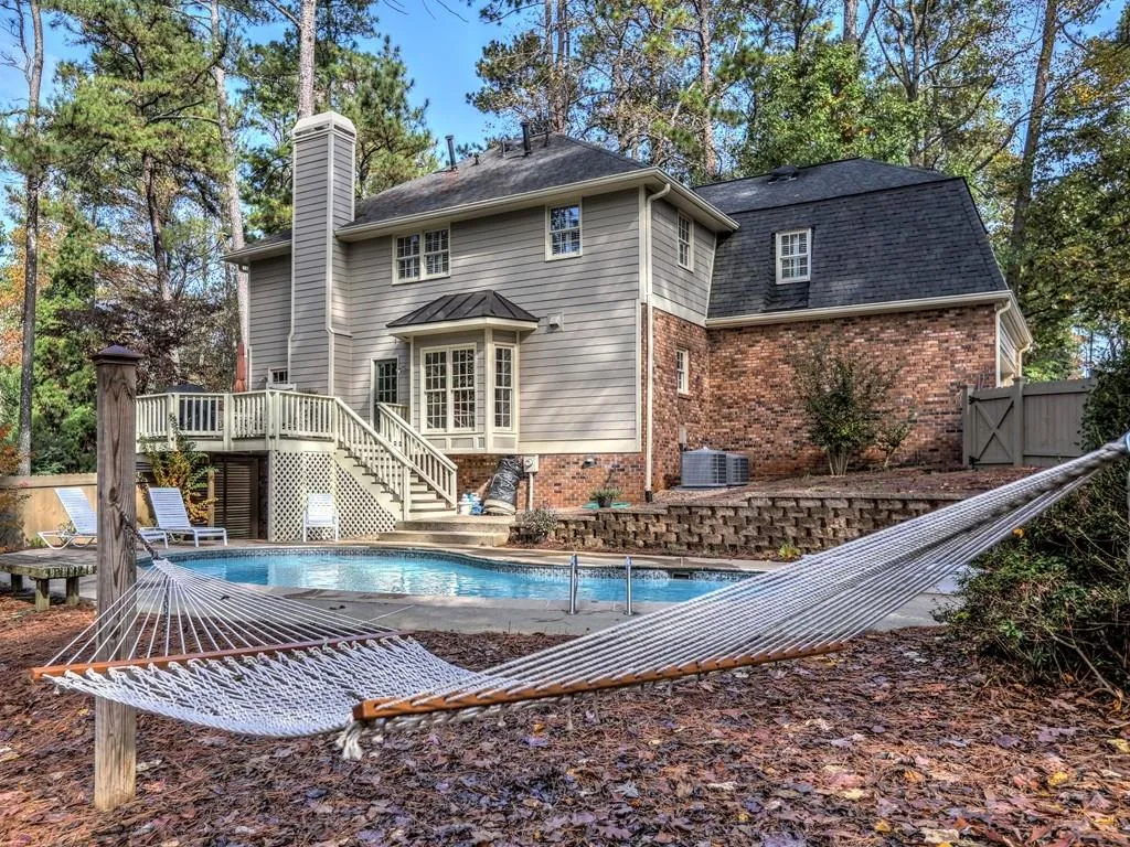 390 Stone Mill Trail, Sandy Springs, Georgia 30328, 4 Bedrooms Bedrooms, ,2 BathroomsBathrooms,Residential,Sold,390 Stone Mill Trail,6099781