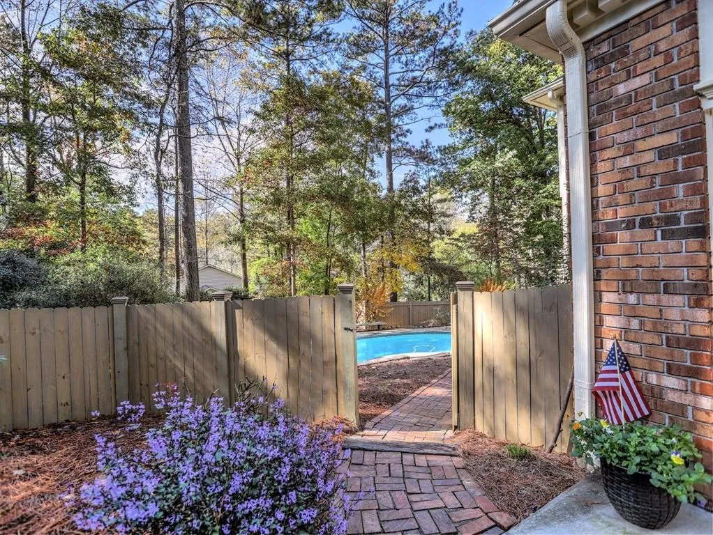 390 Stone Mill Trail, Sandy Springs, Georgia 30328, 4 Bedrooms Bedrooms, ,2 BathroomsBathrooms,Residential,Sold,390 Stone Mill Trail,6099781