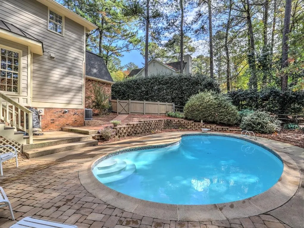 390 Stone Mill Trail, Sandy Springs, Georgia 30328, 4 Bedrooms Bedrooms, ,2 BathroomsBathrooms,Residential,Sold,390 Stone Mill Trail,6099781