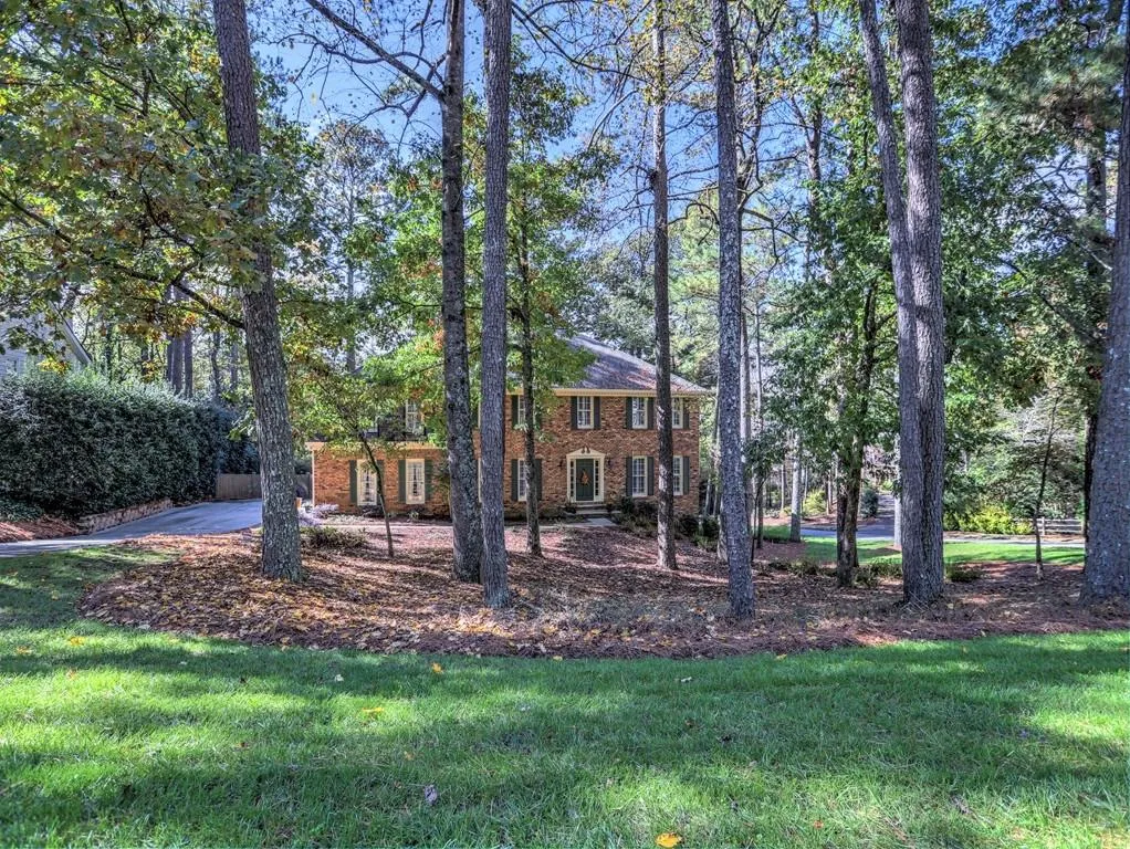 390 Stone Mill Trail, Sandy Springs, Georgia 30328, 4 Bedrooms Bedrooms, ,2 BathroomsBathrooms,Residential,Sold,390 Stone Mill Trail,6099781