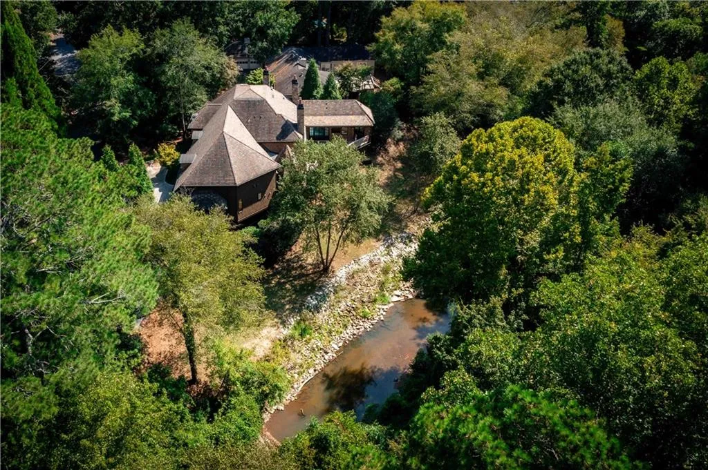 3558 Mill Creek Road Ne, Atlanta, Georgia 30319, 6 Bedrooms Bedrooms, ,7 BathroomsBathrooms,Residential,For Sale,3558 Mill Creek Road Ne,7651963