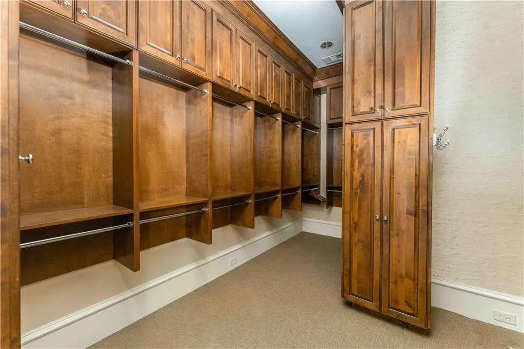 3558 Mill Creek Road Ne, Atlanta, Georgia 30319, 6 Bedrooms Bedrooms, ,7 BathroomsBathrooms,Residential,For Sale,3558 Mill Creek Road Ne,7651963