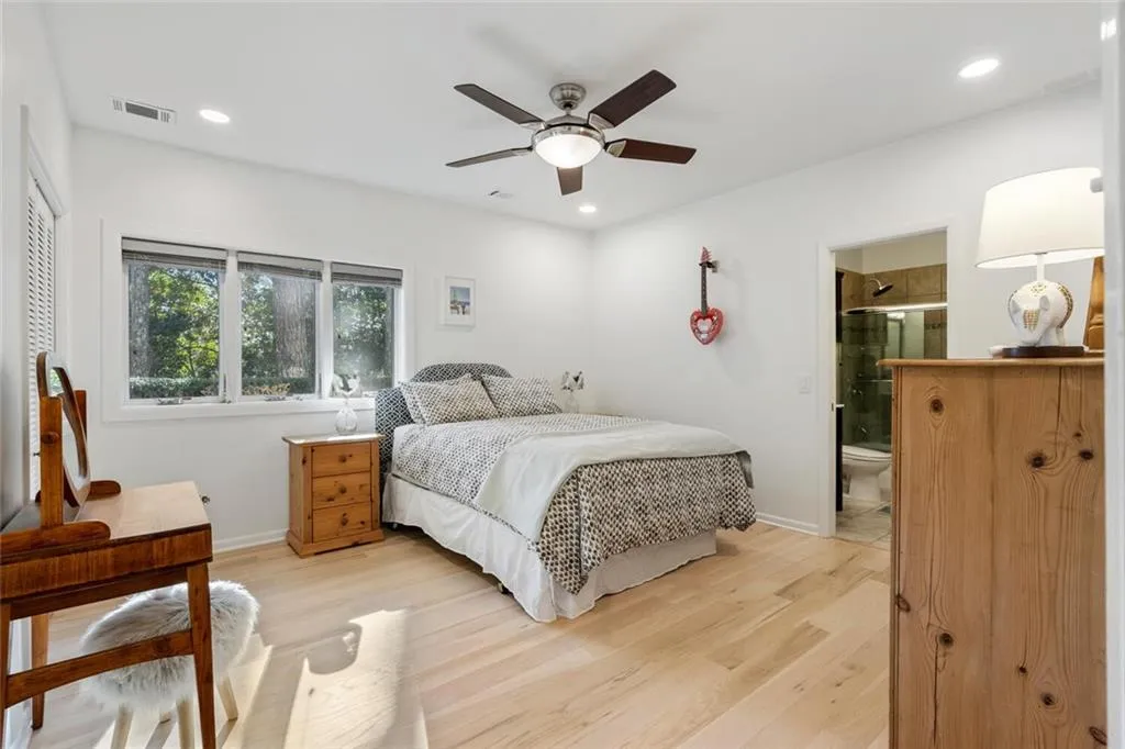 300 Idlewood Court, Atlanta, Georgia 30327, 4 Bedrooms Bedrooms, ,3 BathroomsBathrooms,Residential,Sold,300 Idlewood Court,7168599