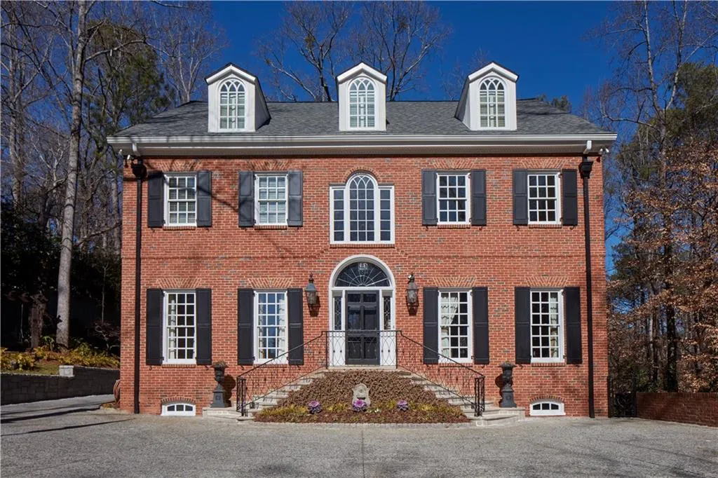 4240 E Conway Drive Nw, Atlanta, Georgia 30327, 3 Bedrooms Bedrooms, ,3 BathroomsBathrooms,Residential,Sold,4240 E Conway Drive Nw,5958147