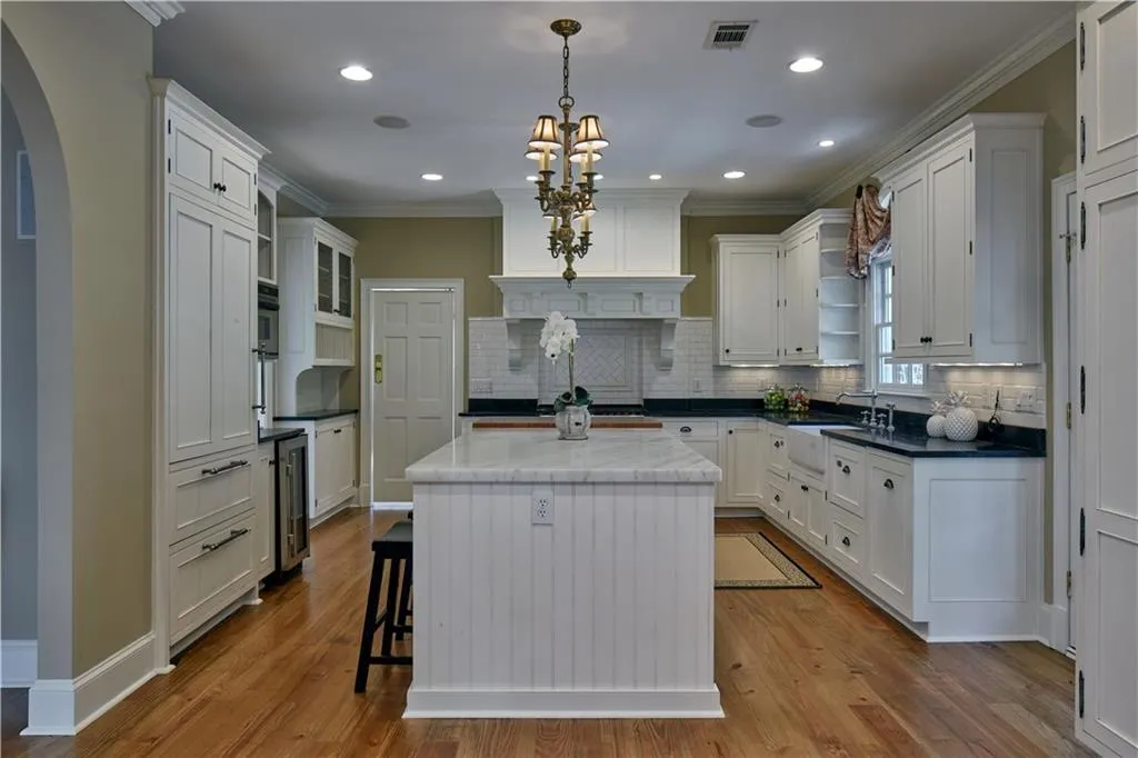 4240 E Conway Drive Nw, Atlanta, Georgia 30327, 3 Bedrooms Bedrooms, ,3 BathroomsBathrooms,Residential,Sold,4240 E Conway Drive Nw,5958147