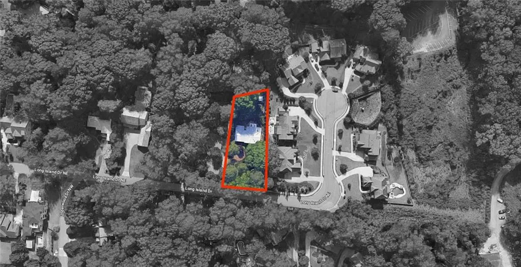 6355 Long Island Drive Nw, Sandy Springs, Georgia 30328, 3 Bedrooms Bedrooms, ,3 BathroomsBathrooms,Residential,Sold,6355 Long Island Drive Nw,7219489
