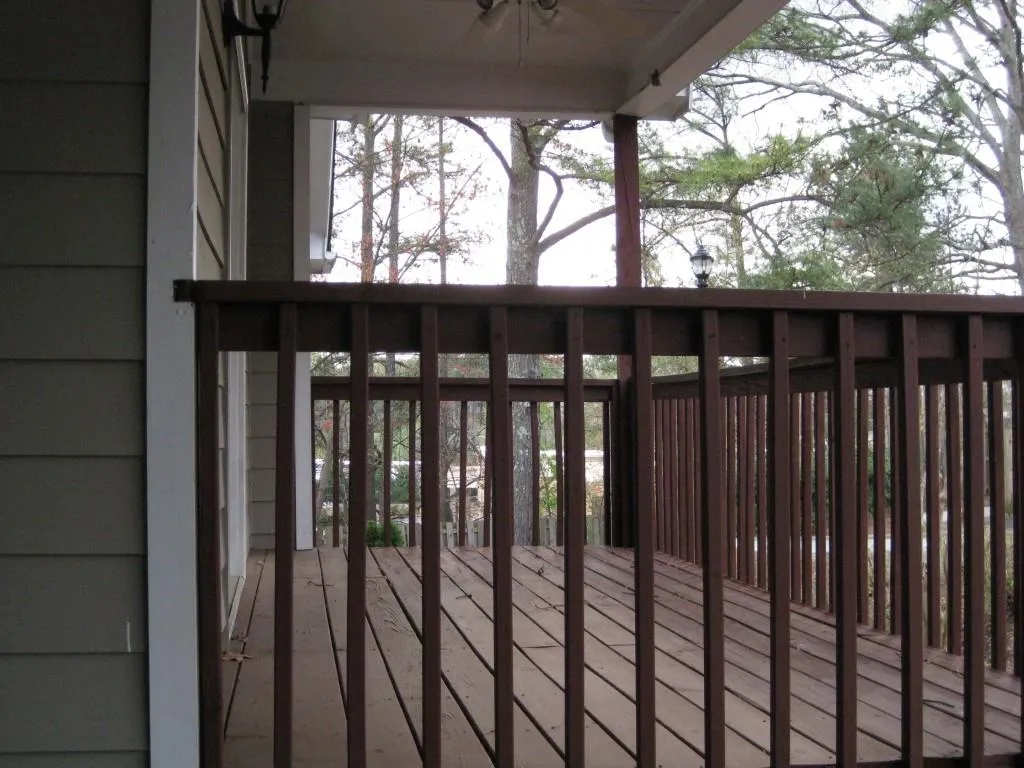 404 Brighton Point, Sandy Springs, Georgia 30328, 2 Bedrooms Bedrooms, ,2 BathroomsBathrooms,Residential,Sold,404 Brighton Point,5514740