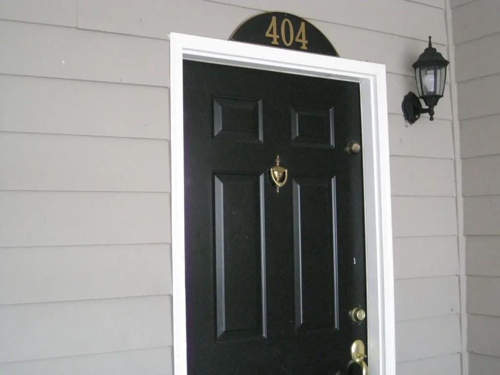 404 Brighton Point, Sandy Springs, Georgia 30328, 2 Bedrooms Bedrooms, ,2 BathroomsBathrooms,Residential,Sold,404 Brighton Point,5514740