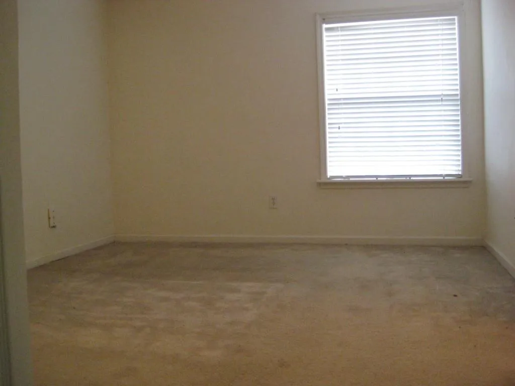 404 Brighton Point, Sandy Springs, Georgia 30328, 2 Bedrooms Bedrooms, ,2 BathroomsBathrooms,Residential,Sold,404 Brighton Point,5514740