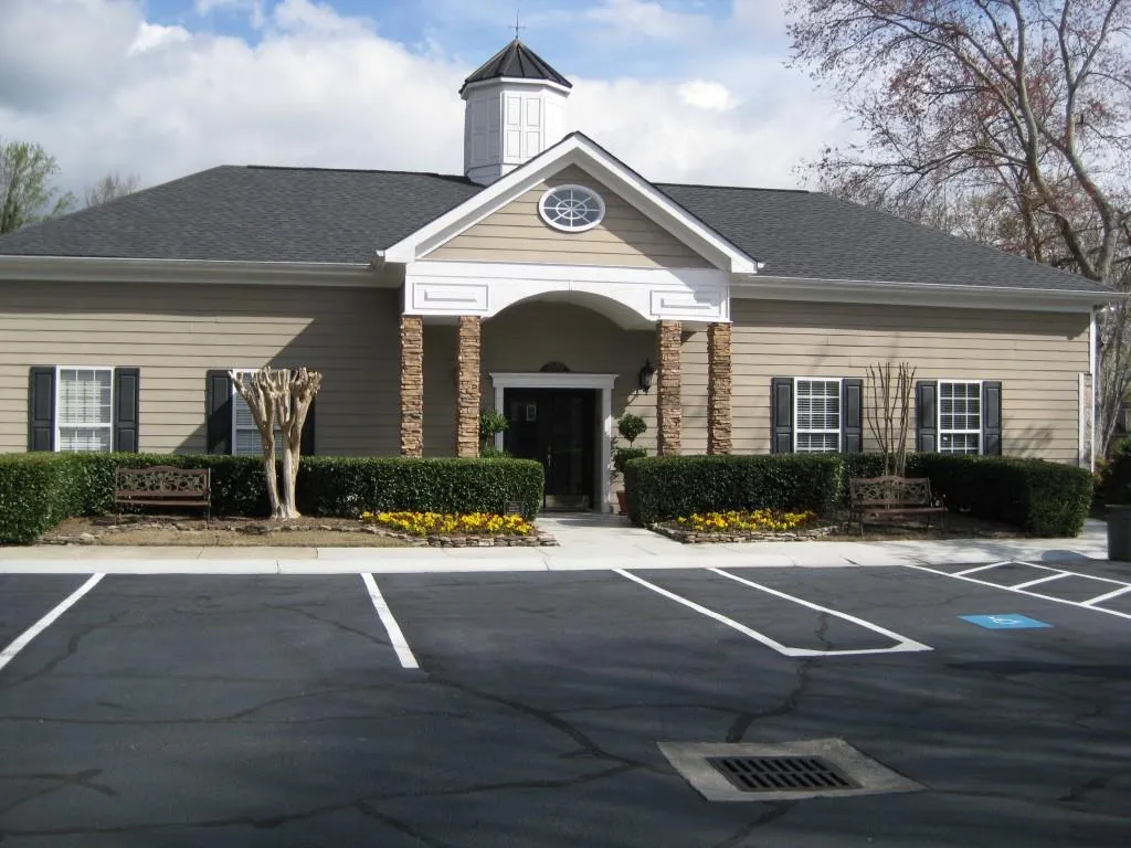 404 Brighton Point, Sandy Springs, Georgia 30328, 2 Bedrooms Bedrooms, ,2 BathroomsBathrooms,Residential,Sold,404 Brighton Point,5514740