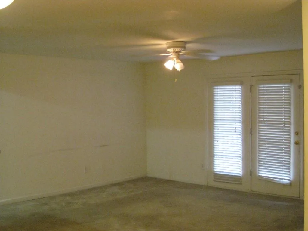 404 Brighton Point, Sandy Springs, Georgia 30328, 2 Bedrooms Bedrooms, ,2 BathroomsBathrooms,Residential,Sold,404 Brighton Point,5514740