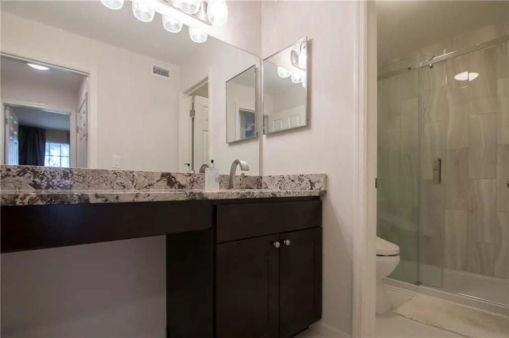547 Granville Court, Atlanta, Georgia 30328, 1 Bedroom Bedrooms, ,1 BathroomBathrooms,Residential,Sold,547 Granville Court,7517683