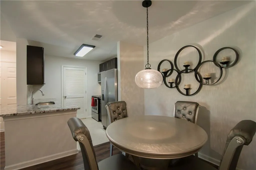 547 Granville Court, Atlanta, Georgia 30328, 1 Bedroom Bedrooms, ,1 BathroomBathrooms,Residential,Sold,547 Granville Court,7517683