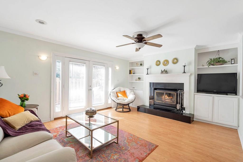 6700 Roswell Road Unit 26B, Sandy Springs, Georgia 30328, 2 Bedrooms Bedrooms, ,1 BathroomBathrooms,Residential,Sold,6700 Roswell Road Unit 26B,7289428