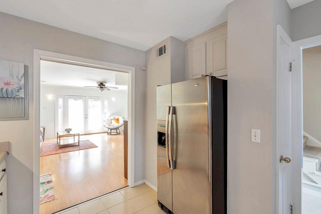 6700 Roswell Road Unit 26B, Sandy Springs, Georgia 30328, 2 Bedrooms Bedrooms, ,1 BathroomBathrooms,Residential,Sold,6700 Roswell Road Unit 26B,7289428