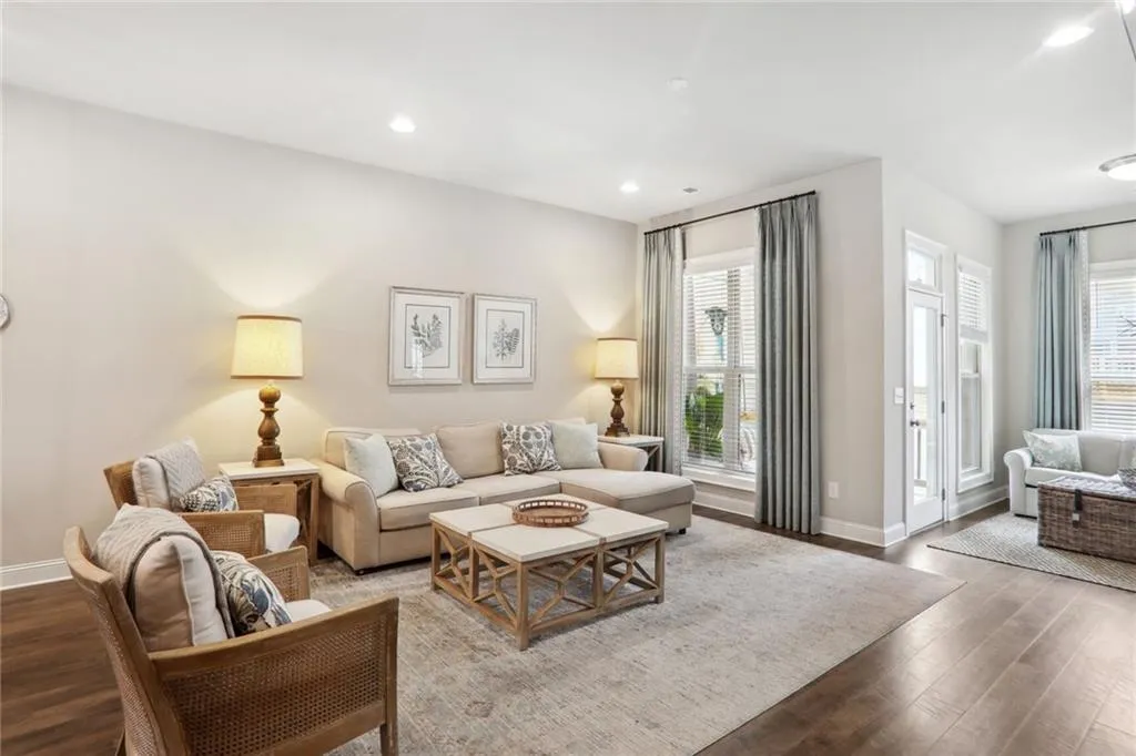 4311 Parkside Place, Sandy Springs, Georgia 30342, 3 Bedrooms Bedrooms, ,3 BathroomsBathrooms,Residential,Sold,4311 Parkside Place,7427506