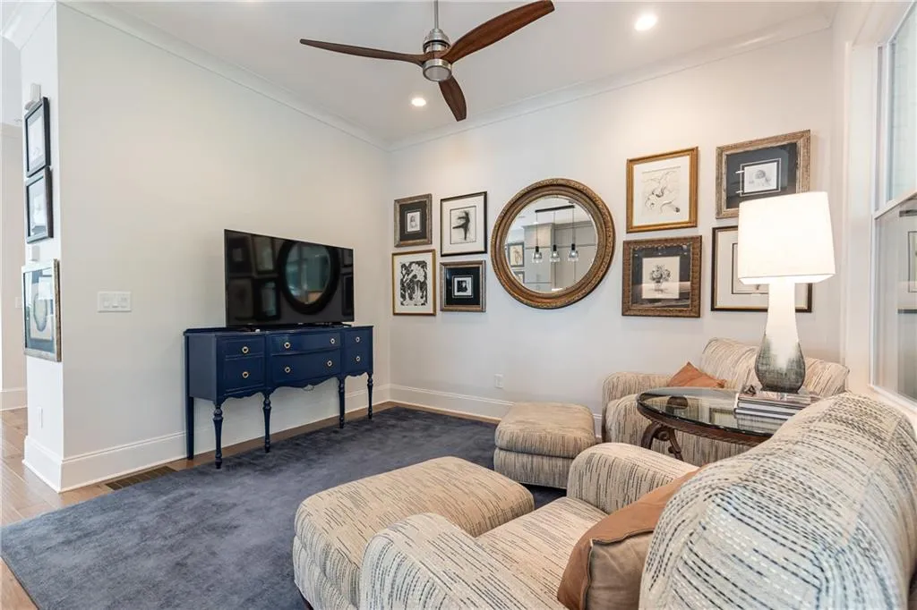 160 Ridgely Court, Atlanta, Georgia 30342, 4 Bedrooms Bedrooms, ,4 BathroomsBathrooms,Residential,Sold,160 Ridgely Court,7068357