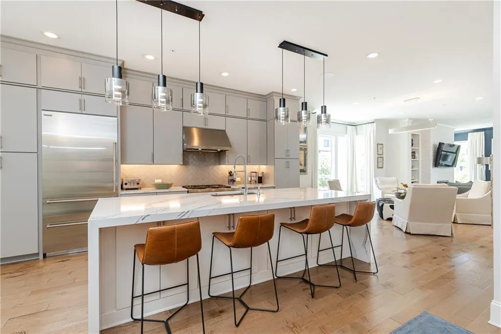 160 Ridgely Court, Atlanta, Georgia 30342, 4 Bedrooms Bedrooms, ,4 BathroomsBathrooms,Residential,Sold,160 Ridgely Court,7068357