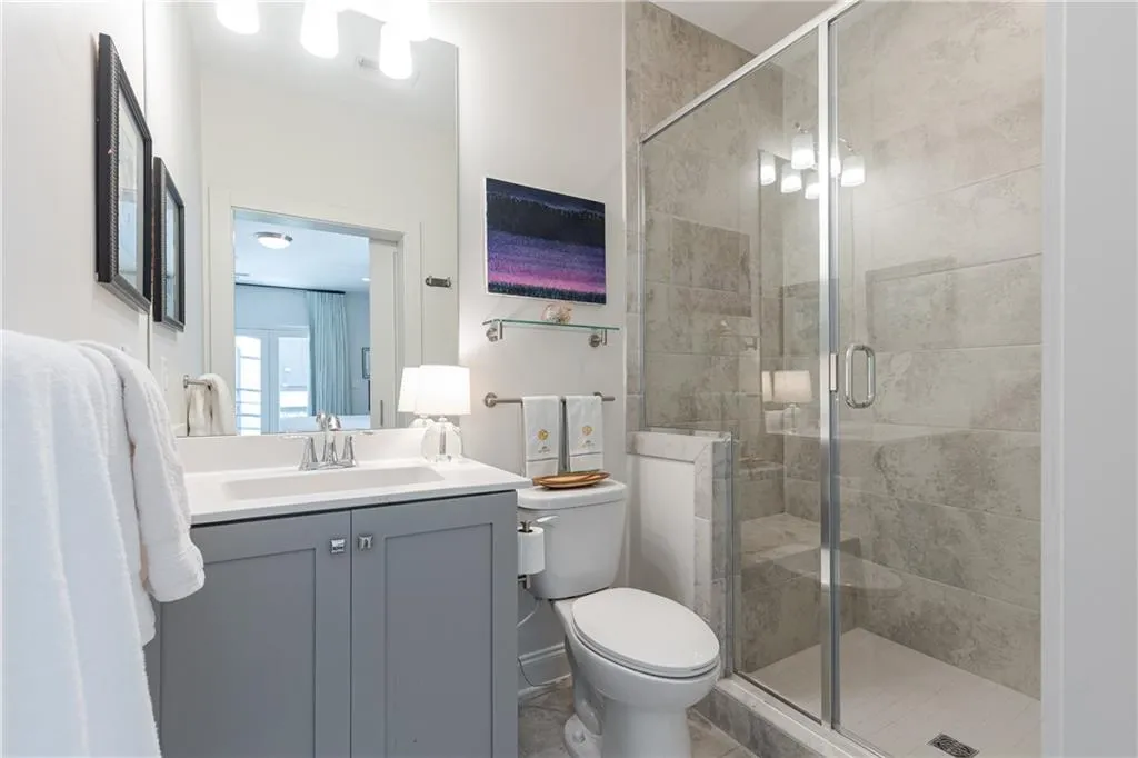 160 Ridgely Court, Atlanta, Georgia 30342, 4 Bedrooms Bedrooms, ,4 BathroomsBathrooms,Residential,Sold,160 Ridgely Court,7068357