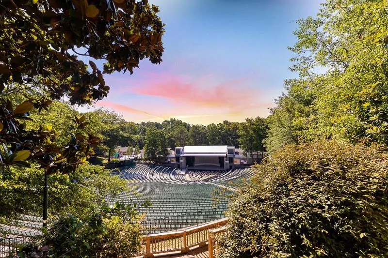 160 Ridgely Court, Atlanta, Georgia 30342, 4 Bedrooms Bedrooms, ,4 BathroomsBathrooms,Residential,Sold,160 Ridgely Court,7068357