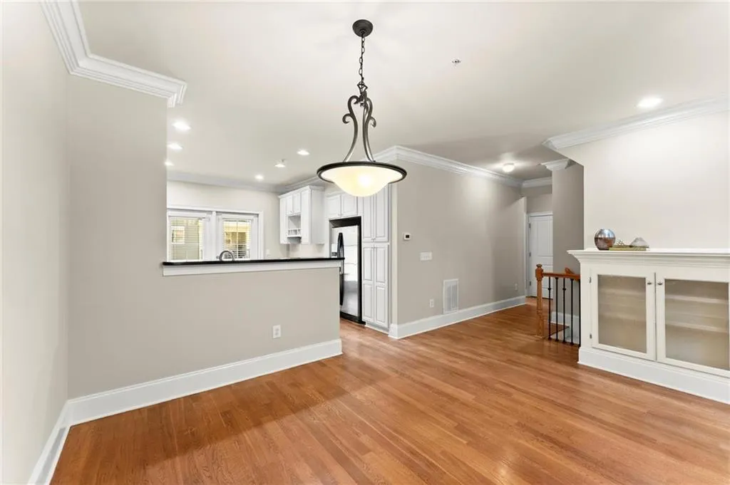 6468 Chariot Street Unit 19, Atlanta, Georgia 30328, 3 Bedrooms Bedrooms, ,3 BathroomsBathrooms,Residential,For Sale,6468 Chariot Street Unit 19,7653622