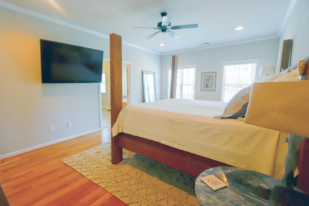 1004 Bergeron Place, Atlanta, Georgia 30328, 4 Bedrooms Bedrooms, ,3 BathroomsBathrooms,Residential,Sold,1004 Bergeron Place,6769179