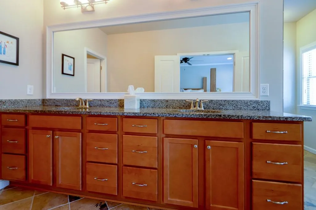 1004 Bergeron Place, Atlanta, Georgia 30328, 4 Bedrooms Bedrooms, ,3 BathroomsBathrooms,Residential,Sold,1004 Bergeron Place,6769179