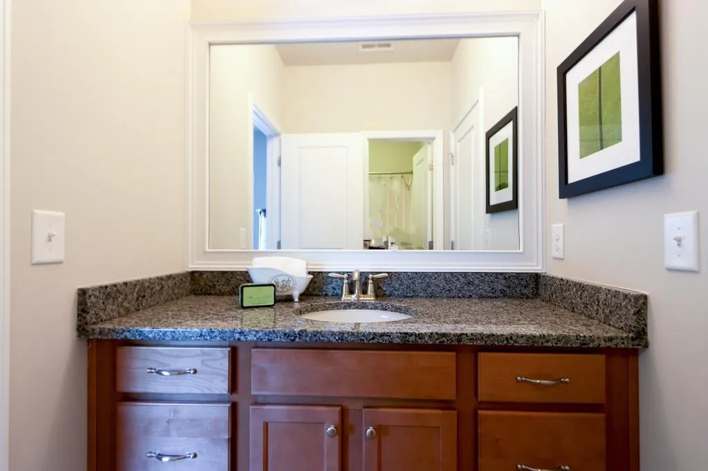 1004 Bergeron Place, Atlanta, Georgia 30328, 4 Bedrooms Bedrooms, ,3 BathroomsBathrooms,Residential,Sold,1004 Bergeron Place,6769179