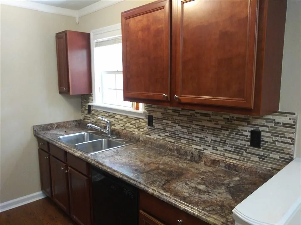 802 Brighton Point, Sandy Springs, Georgia 30328, 2 Bedrooms Bedrooms, ,2 BathroomsBathrooms,Residential,Sold,802 Brighton Point,6088599