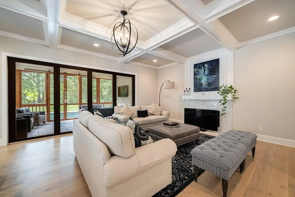 6480 Long Island Drive Nw, Sandy Springs, Georgia 30328, 6 Bedrooms Bedrooms, ,6 BathroomsBathrooms,Residential,Sold,6480 Long Island Drive Nw,6775542