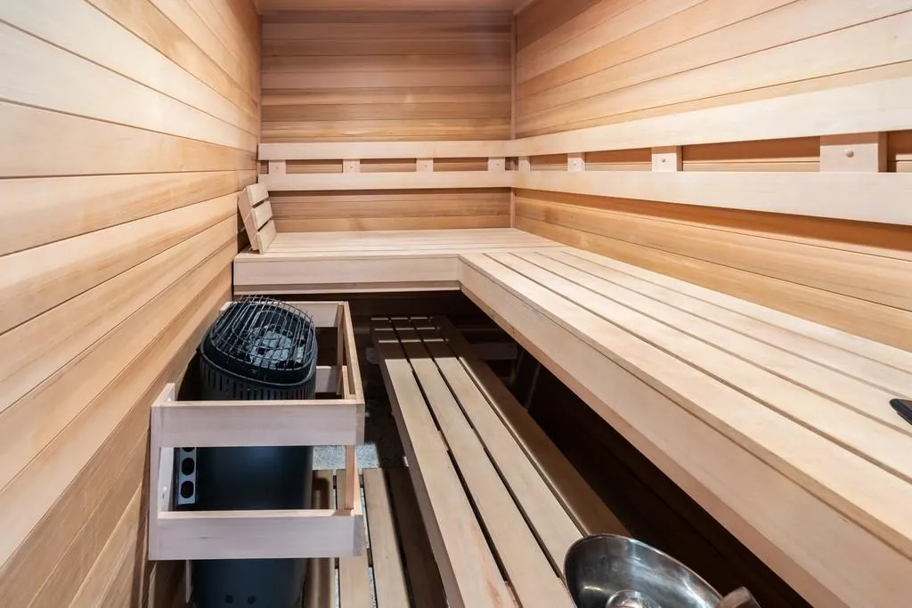 6480 Long Island Drive Nw, Sandy Springs, Georgia 30328, 6 Bedrooms Bedrooms, ,6 BathroomsBathrooms,Residential,Sold,6480 Long Island Drive Nw,6775542