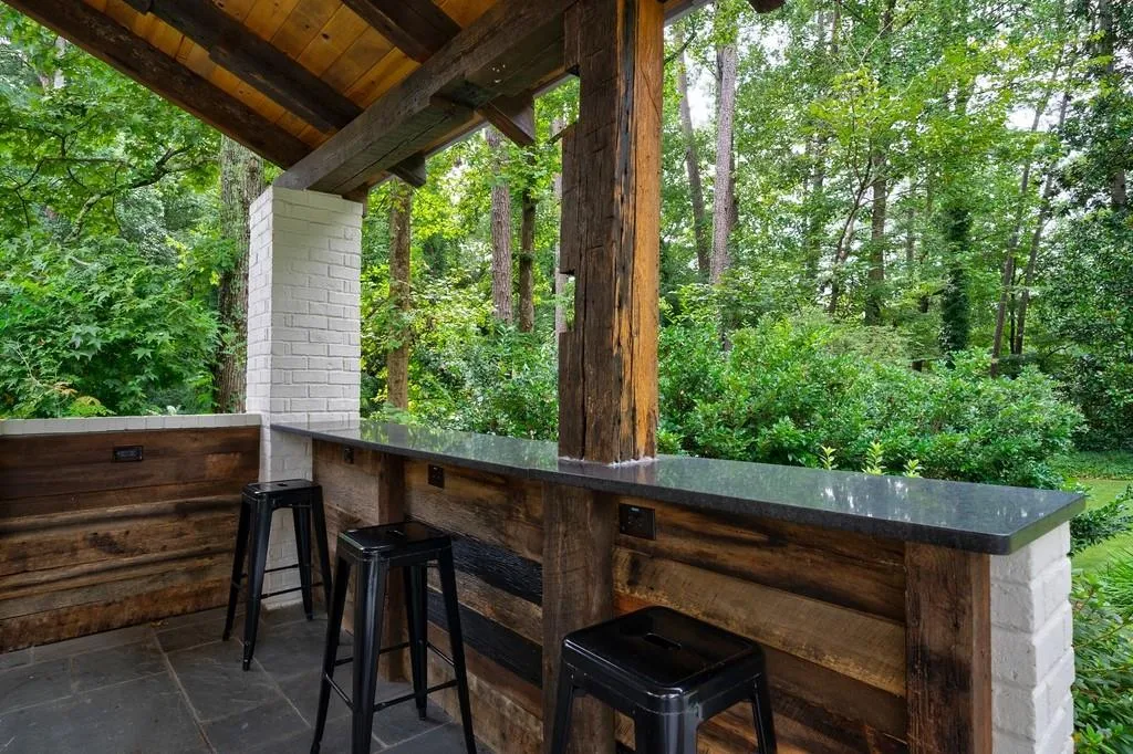 6480 Long Island Drive Nw, Sandy Springs, Georgia 30328, 6 Bedrooms Bedrooms, ,6 BathroomsBathrooms,Residential,Sold,6480 Long Island Drive Nw,6775542