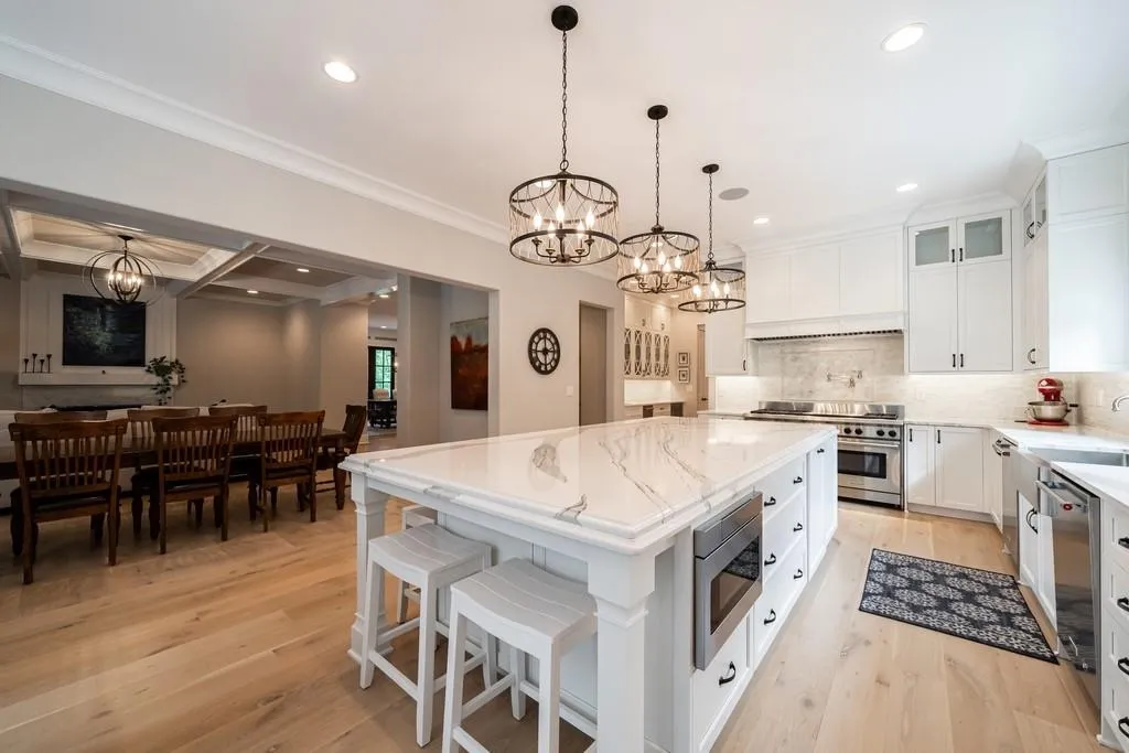 6480 Long Island Drive Nw, Sandy Springs, Georgia 30328, 6 Bedrooms Bedrooms, ,6 BathroomsBathrooms,Residential,Sold,6480 Long Island Drive Nw,6775542