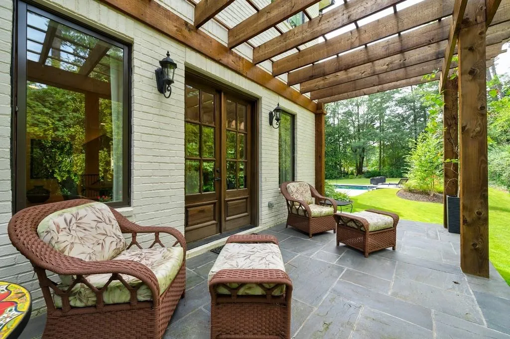 6480 Long Island Drive Nw, Sandy Springs, Georgia 30328, 6 Bedrooms Bedrooms, ,6 BathroomsBathrooms,Residential,Sold,6480 Long Island Drive Nw,6775542