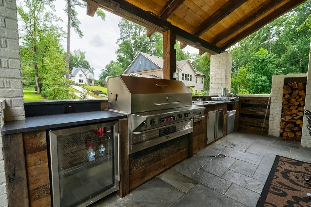 6480 Long Island Drive Nw, Sandy Springs, Georgia 30328, 6 Bedrooms Bedrooms, ,6 BathroomsBathrooms,Residential,Sold,6480 Long Island Drive Nw,6775542