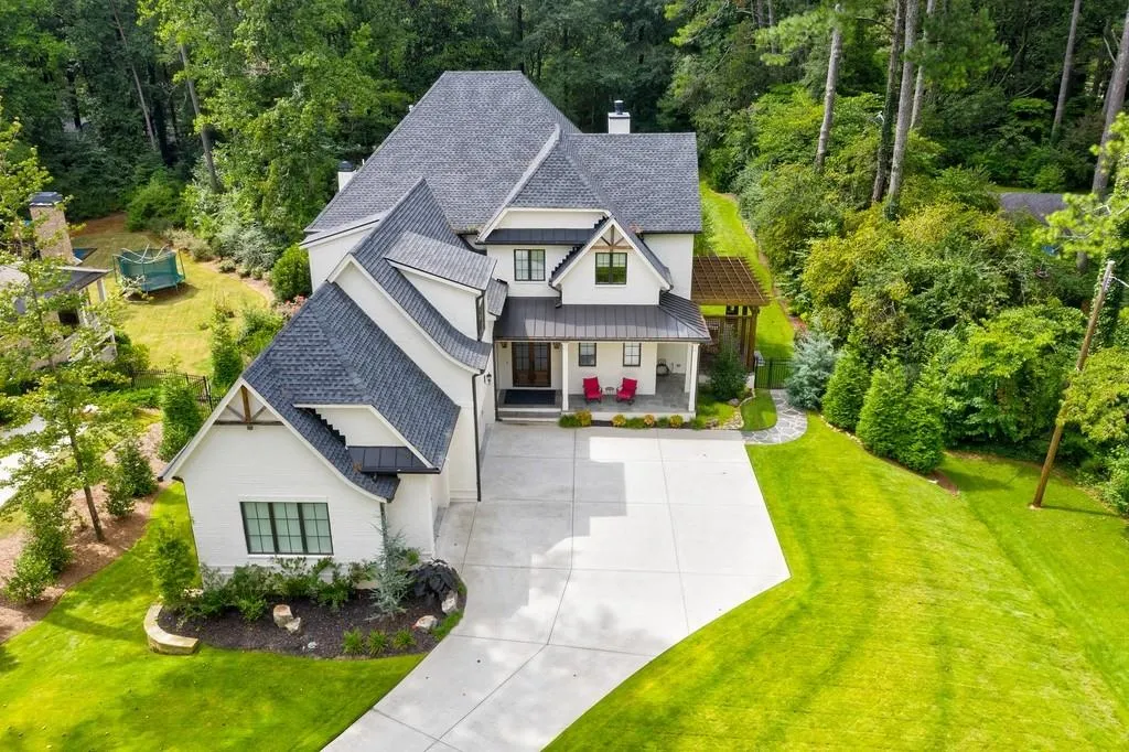 6480 Long Island Drive Nw, Sandy Springs, Georgia 30328, 6 Bedrooms Bedrooms, ,6 BathroomsBathrooms,Residential,Sold,6480 Long Island Drive Nw,6775542