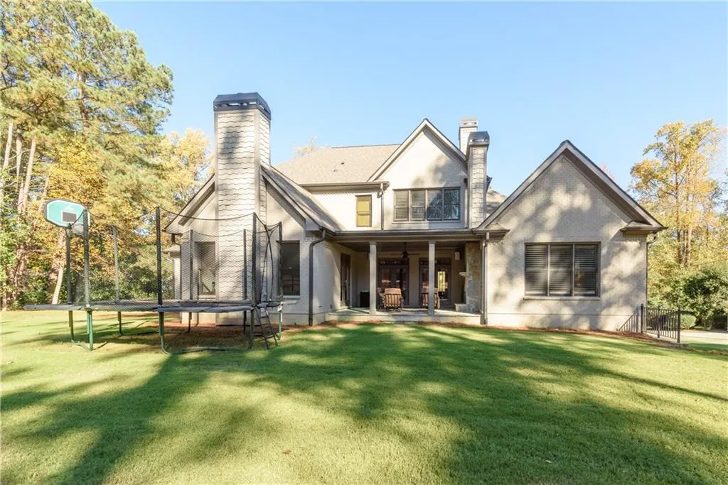 695 Glenairy Drive Ne, Sandy Springs, Georgia 30328, 6 Bedrooms Bedrooms, ,5 BathroomsBathrooms,Residential,Sold,695 Glenairy Drive Ne,6004957