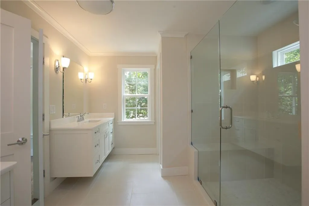 6325 River Overlook Drive, Sandy Springs, Georgia 30328, 5 Bedrooms Bedrooms, ,5 BathroomsBathrooms,Residential,Sold,6325 River Overlook Drive,5794691