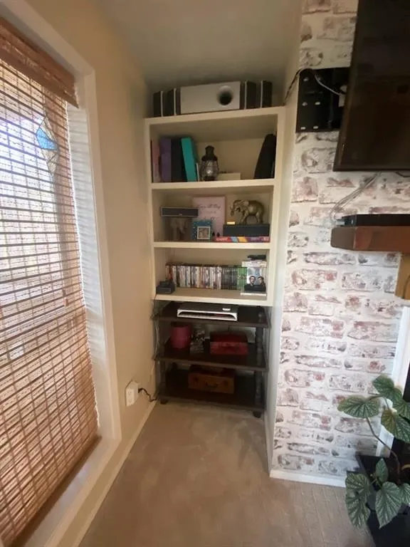 Book / Entertainment Nook Book / Entertainment Nook