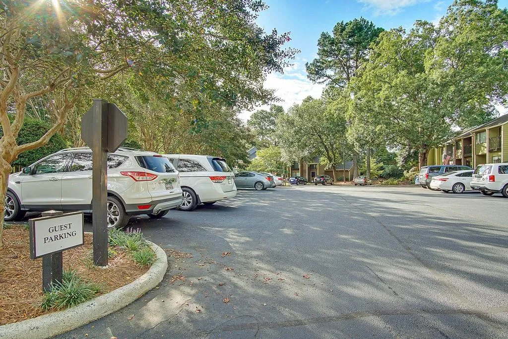 64 Goldrush Circle, Atlanta, Georgia 30328, 2 Bedrooms Bedrooms, ,2 BathroomsBathrooms,Residential,Sold,64 Goldrush Circle,6782294