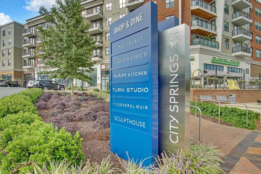 64 Goldrush Circle, Atlanta, Georgia 30328, 2 Bedrooms Bedrooms, ,2 BathroomsBathrooms,Residential,Sold,64 Goldrush Circle,6782294