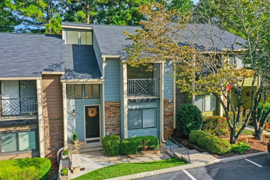 64 Goldrush Circle, Atlanta, Georgia 30328, 2 Bedrooms Bedrooms, ,2 BathroomsBathrooms,Residential,Sold,64 Goldrush Circle,6782294