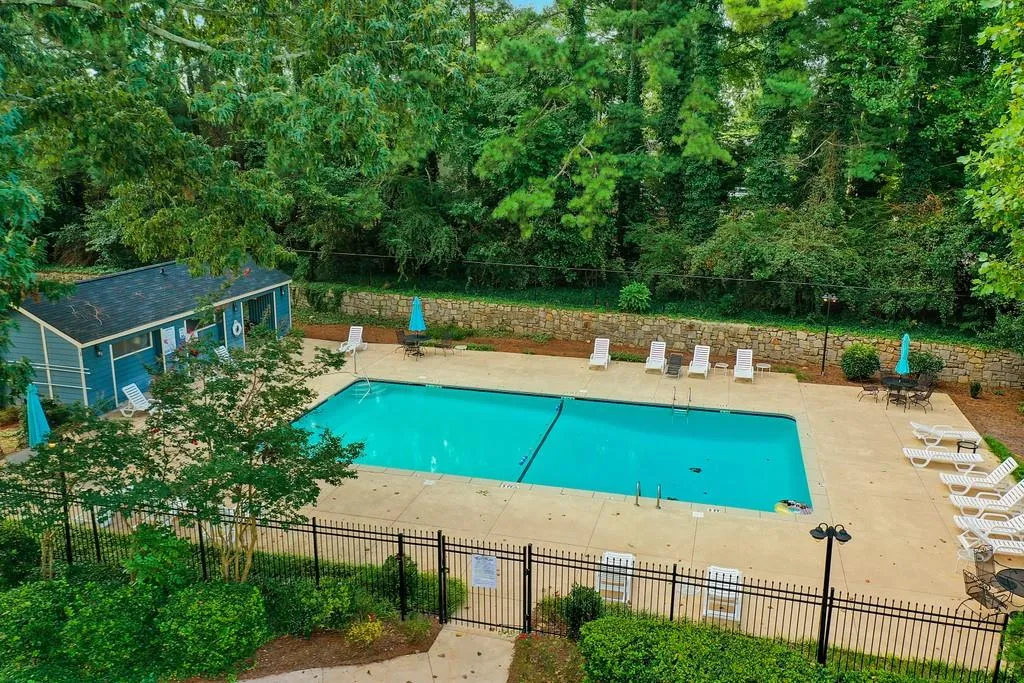 64 Goldrush Circle, Atlanta, Georgia 30328, 2 Bedrooms Bedrooms, ,2 BathroomsBathrooms,Residential,Sold,64 Goldrush Circle,6782294