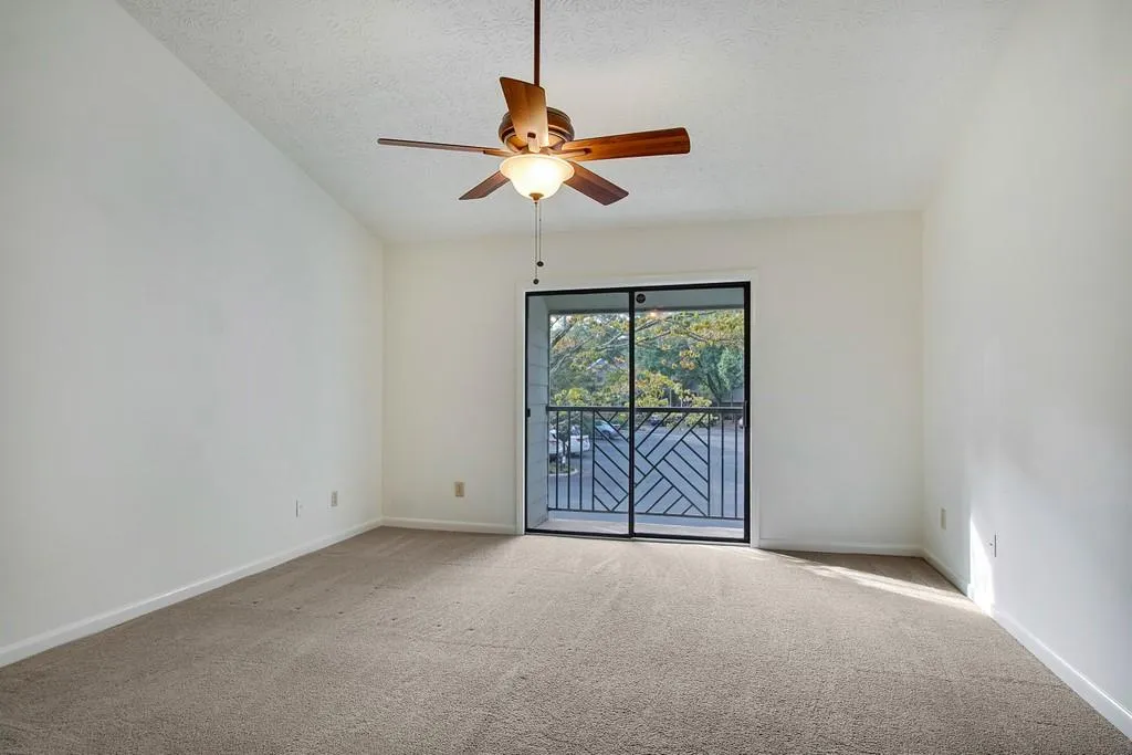 64 Goldrush Circle, Atlanta, Georgia 30328, 2 Bedrooms Bedrooms, ,2 BathroomsBathrooms,Residential,Sold,64 Goldrush Circle,6782294