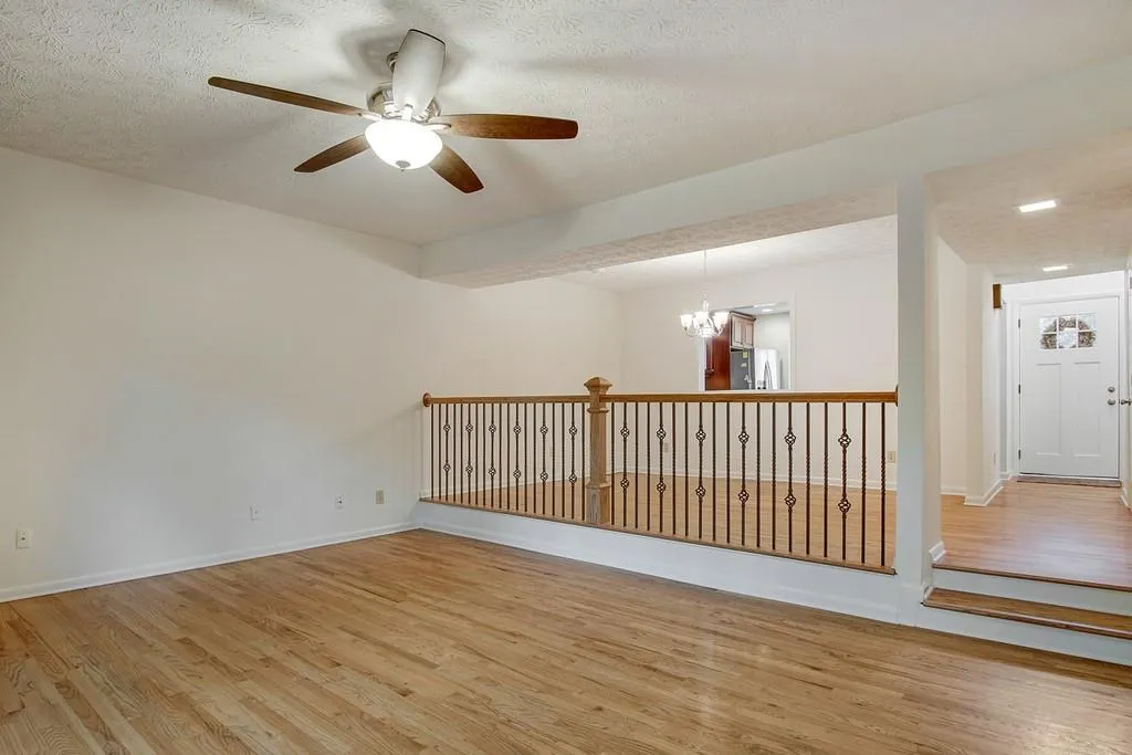 64 Goldrush Circle, Atlanta, Georgia 30328, 2 Bedrooms Bedrooms, ,2 BathroomsBathrooms,Residential,Sold,64 Goldrush Circle,6782294