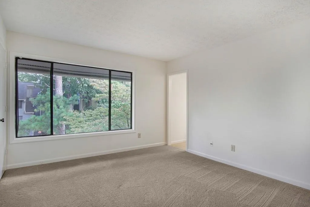 64 Goldrush Circle, Atlanta, Georgia 30328, 2 Bedrooms Bedrooms, ,2 BathroomsBathrooms,Residential,Sold,64 Goldrush Circle,6782294