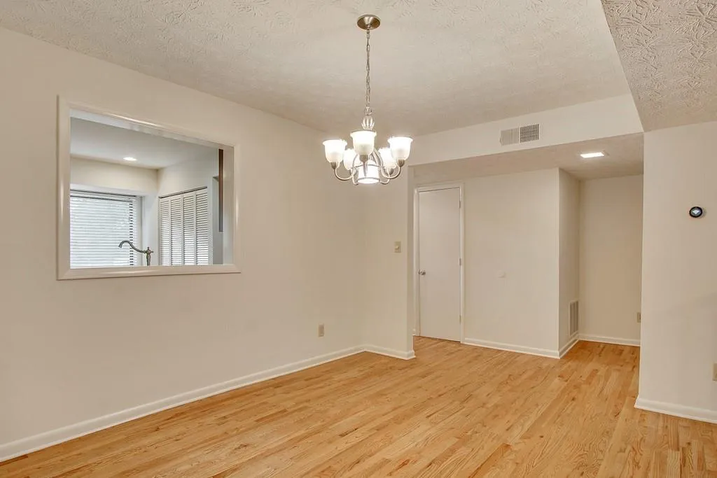 64 Goldrush Circle, Atlanta, Georgia 30328, 2 Bedrooms Bedrooms, ,2 BathroomsBathrooms,Residential,Sold,64 Goldrush Circle,6782294